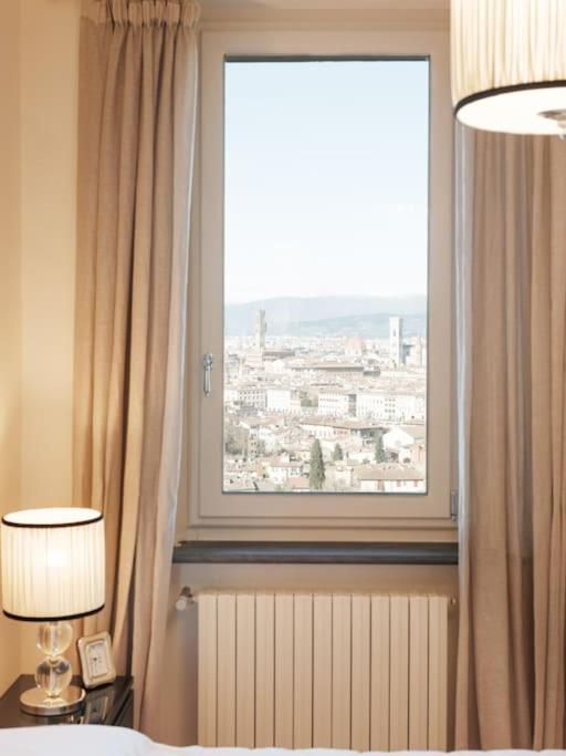 Luxury Window On Apartamento Florencia