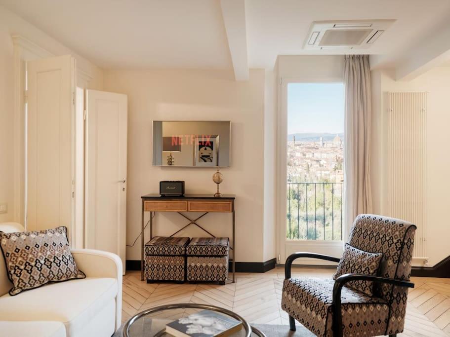 Luxury Window On Apartamento Florencia