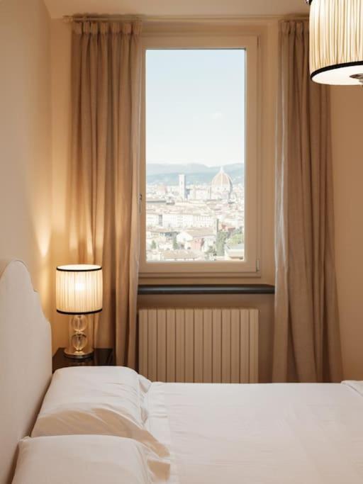 Luxury Window On Florencia