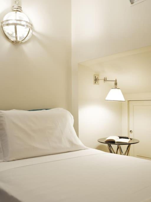 Luxury Window On Apartamento *